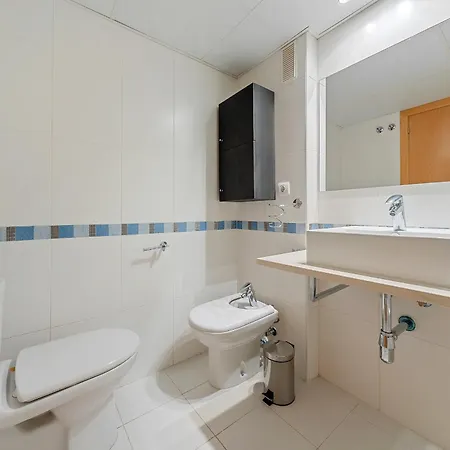 Hauzify I Apartament Mestral Cambrils Exterior photo